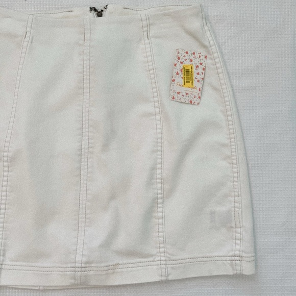 ✨Free People Denim Skirt size 10 - Picture 3 of 4